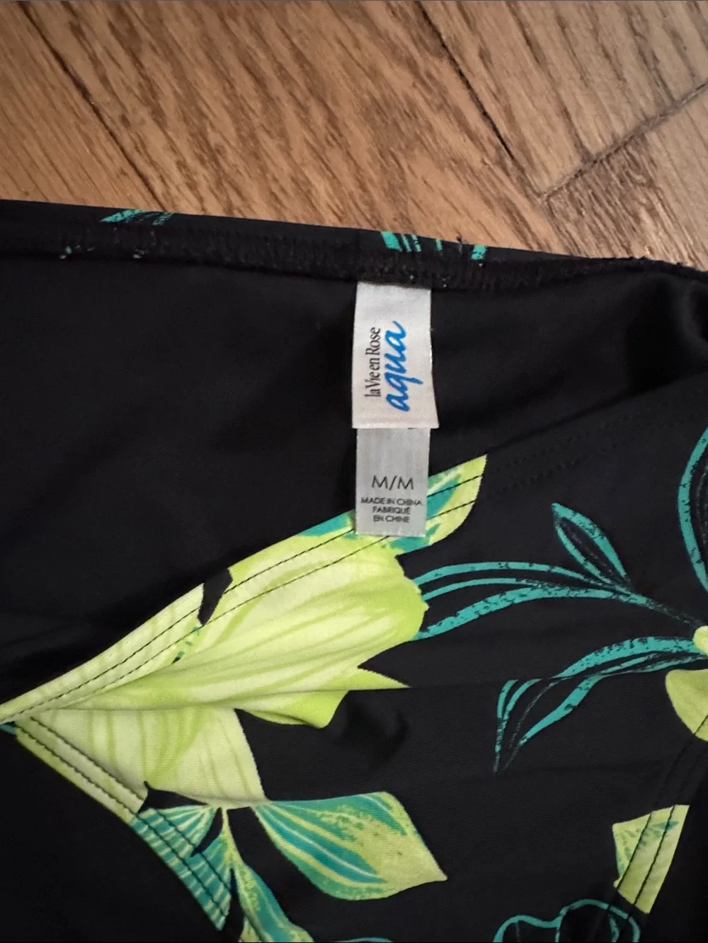 New never worn ~~ Floral Tie-Side Bikini Set in Neon Green on Black